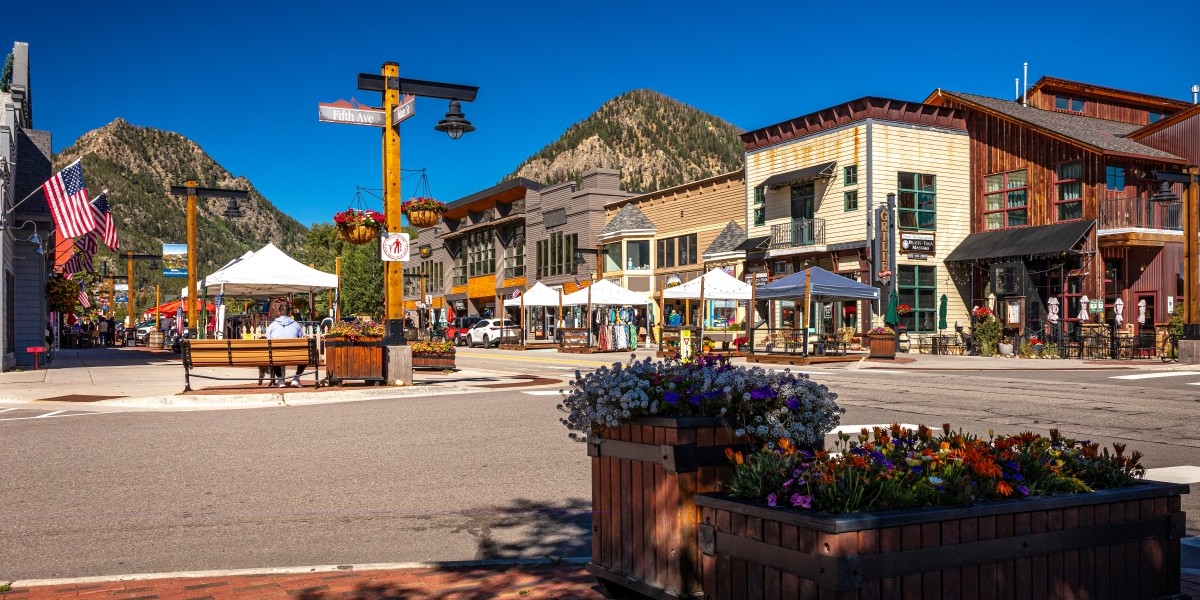 Main Street Closure for Parklet Installation: June 9, 6 am-12 pm